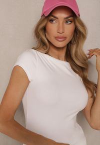 Renee - Biały Dopasowany T-shirt z Bawełny z Dekoltem o Kształcie Łódki Gallenia. Okazja: na co dzień. Typ kołnierza: dekolt w łódkę. Kolor: biały. Materiał: bawełna. Styl: klasyczny, casual #5