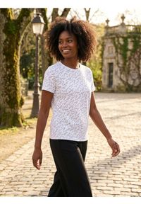 Sinsay - Koszulka z nadrukiem - biały. Kolor: biały. Wzór: nadruk #1