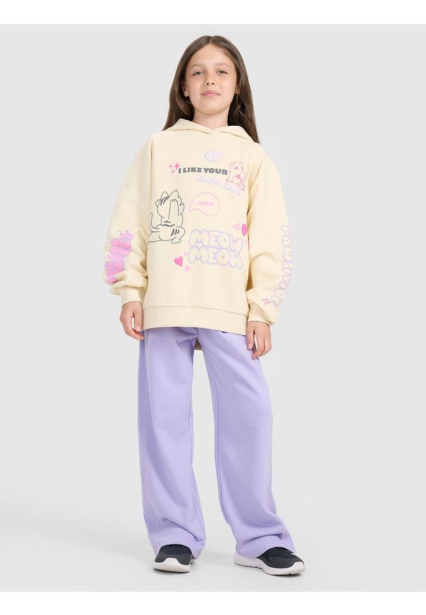 4f - 4F Bluza dresowa nierozpinana z kapturem dziewczęca - żółta 158 (12-13 lat). Okazja: na co dzień. Typ kołnierza: kaptur. Kolor: żółty. Materiał: dresówka. Długość rękawa: raglanowy rękaw. Wzór: ze splotem, nadruk, gładki. Sezon: lato. Styl: casual, sportowy