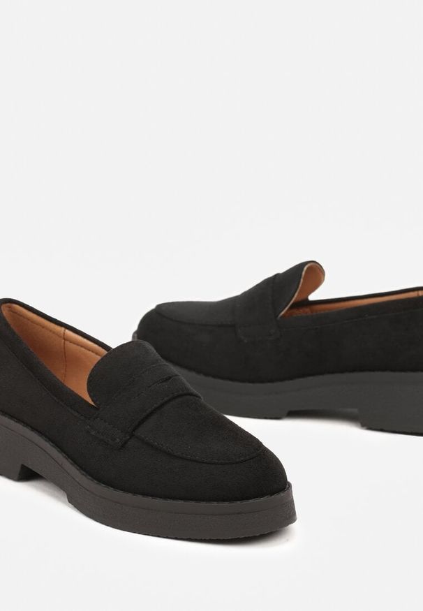 Renee - Czarne Mokasyny na Platformie z Ozdobnym Paskiem Merivara. Okazja: na co dzień, na spacer. Zapięcie: pasek. Kolor: czarny. Materiał: jeans. Sezon: jesień, wiosna. Obcas: na platformie. Styl: elegancki, casual