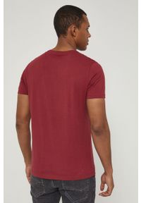 medicine - Medicine t-shirt bawełniany kolor bordowy z nadrukiem. Okazja: na co dzień. Kolor: czerwony. Materiał: bawełna. Wzór: nadruk. Styl: casual