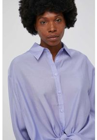 Answear Lab koszula damska relaxed z kołnierzykiem klasycznym. Typ kołnierza: kołnierzyk klasyczny. Kolor: niebieski. Materiał: tkanina. Długość: długie. Styl: wakacyjny, klasyczny #4