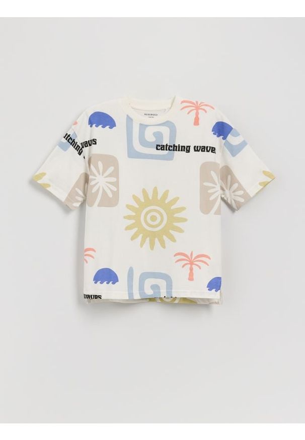 Reserved - T-shirt oversize z nadrukiem - złamana biel. Materiał: bawełna, dzianina. Wzór: nadruk