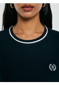 Big-Star - Koszulka damska z kontrastowym wykoŅczeniem granatowa Lemoure 403. Kolor: niebieski. Materiał: dzianina. Wzór: haft, ze splotem. Styl: elegancki, klasyczny, sportowy #7