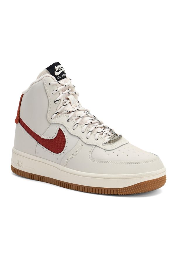 Buty damskie Nike Air Force 1 Sculpt Wild. Kolor: beżowy. Model: Nike Air Force. Sport: turystyka piesza