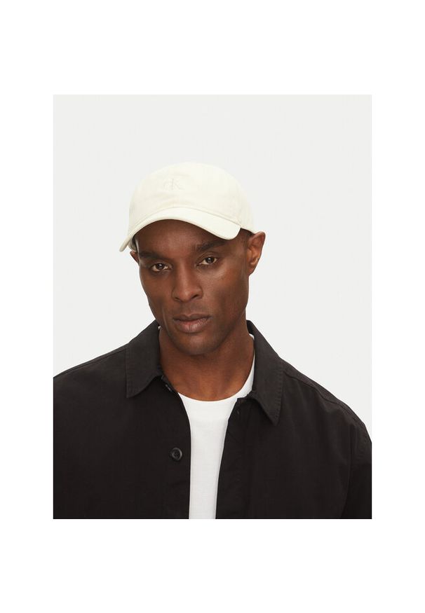 Czapka z daszkiem Calvin Klein. Kolor: kremowy