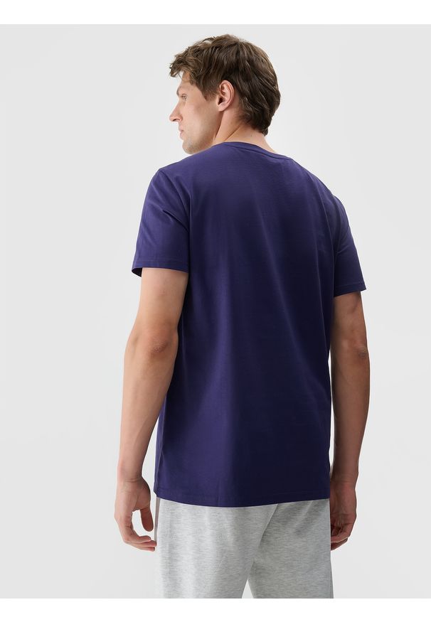4f - 4F T-shirt z nadrukiem męski - granatowy M. Okazja: na co dzień. Kolor: niebieski. Materiał: bawełna, jersey, dzianina. Długość rękawa: krótki rękaw. Długość: krótkie. Wzór: nadruk. Styl: sportowy, casual