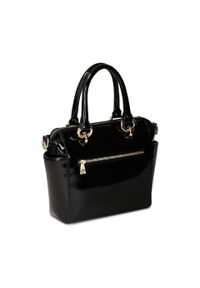 Kazar - Lakierowana czarna torebka do noszenia za uchwyty i na ramieniu. Kolor: czarny. Wzór: aplikacja. Materiał: lakierowane, skórzane. Styl: elegancki, klasyczny. Rodzaj torebki: na ramię #4