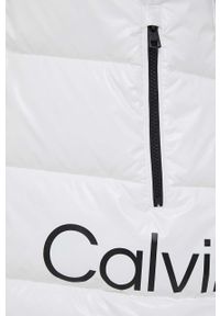Calvin Klein Jeans kurtka damska kolor biały zimowa. Kolor: biały. Materiał: włókno. Sezon: zima #3