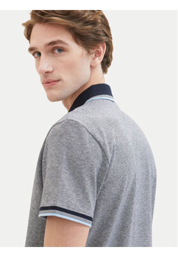 Tom Tailor Polo 1040822 Szary Regular Fit. Typ kołnierza: polo. Kolor: szary. Materiał: bawełna