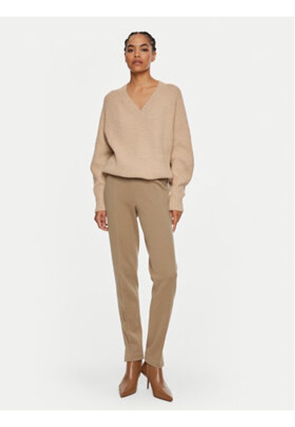 Luisa Spagnoli Spodnie materiałowe Minuendo 541298 Beżowy Slim Fit. Kolor: beżowy. Materiał: wełna