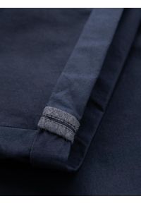 Ombre Clothing - Męskie klasyczne szorty chino z podwiniętą nogawką - granatowe V10 - Rozmiar: XXL. Kolor: niebieski. Materiał: elastan, bawełna. Sezon: lato. Styl: klasyczny #3
