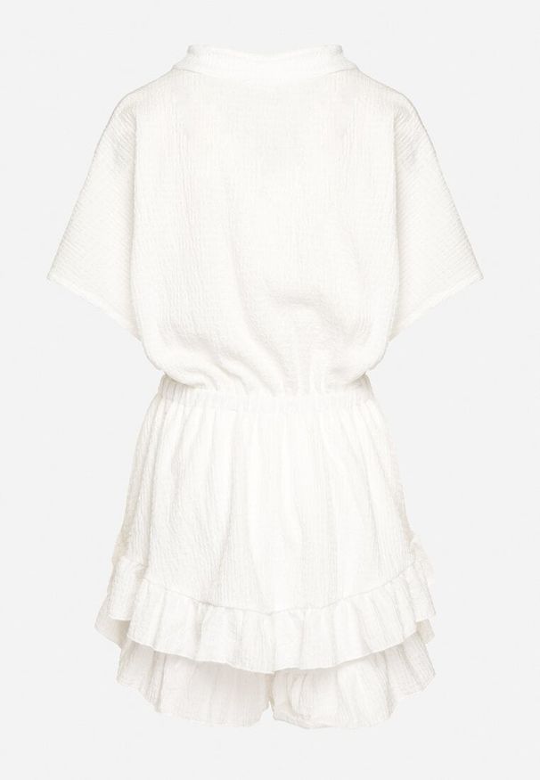 Born2be - Biały Taliowany Kombinezon z Gumką w Pasie Timata. Kolor: biały. Styl: elegancki
