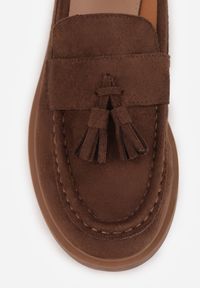 Renee - Ciemnobrązowe Mokasyny VICES z Wkładką ze Skóry Naturalnej Ozdobione Chwostami Maritune. Okazja: na co dzień. Kolor: brązowy. Materiał: skóra. Wzór: aplikacja. Styl: casual, elegancki #3