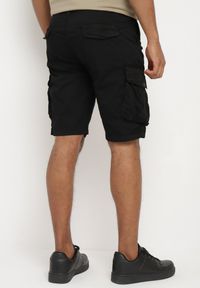 Born2be - Czarne Szorty Bawełniane w Stylu Cargo z Klapami na Kieszeniach Quoolia. Okazja: na co dzień. Kolor: czarny. Materiał: bawełna. Styl: casual #7