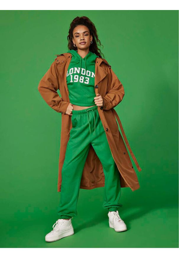 only - ONLY Spodnie dresowe Toddy 15311686 Zielony Regular Fit. Kolor: zielony. Materiał: bawełna