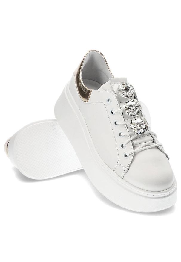 DAMISS - Białe Sneakersy Damiss Modne Skórzane Buty. Okazja: na spacer. Kolor: biały. Materiał: skóra. Szerokość cholewki: normalna. Wzór: jednolity, kolorowy, aplikacja