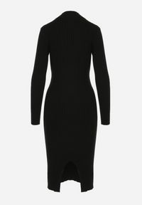 Born2be - Czarna Dzianinowa Sukienka Midi z Prążkowaniem Arwesse. Kolor: czarny. Materiał: prążkowany, dzianina. Długość rękawa: długi rękaw. Długość: midi #4