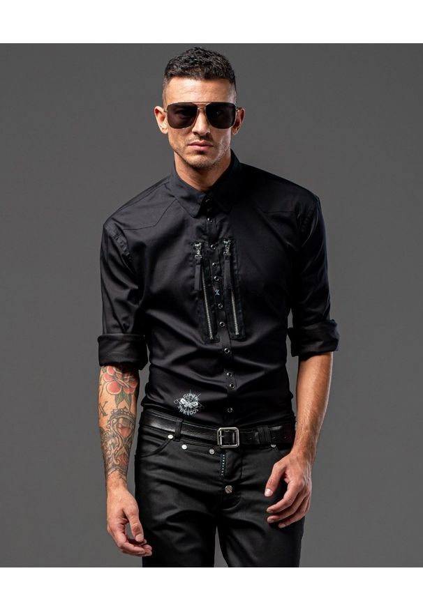 GUNS & TUXEDOS - Czarna koszula z suwakami Dandy Rocker 2. Okazja: na co dzień. Typ kołnierza: kołnierzyk klasyczny. Kolor: czarny. Materiał: jeans, tkanina. Styl: casual, klasyczny, rockowy