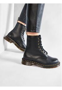 Dr. Martens Glany Vegan 1460 14045001 Czarny. Kolor: czarny. Materiał: skóra #3