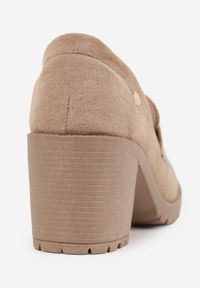 Born2be - Ciemnobeżowe Półbuty na Słupku z Niską Platformą w Stylu Mokasynów z Imitacji Zamszu Aricandia. Okazja: do pracy. Kolor: beżowy. Materiał: zamsz. Obcas: na platformie. Wysokość obcasa: średni #2