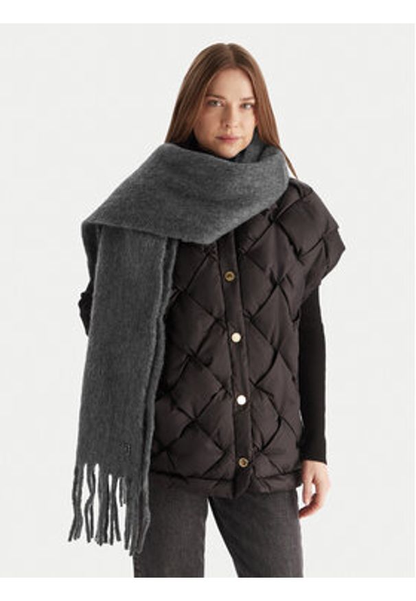 Calvin Klein Szalik Emblem Brushed LV04D8069G Szary. Kolor: szary. Materiał: poliester