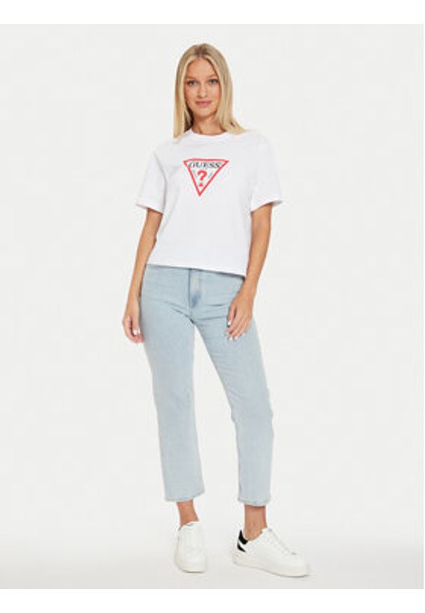 Guess T-Shirt W4YI73 K8HM0 Biały Boxy Fit. Kolor: biały. Materiał: bawełna