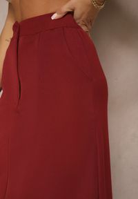 Renee - Bordowa Spódnica Ołówkowa z Wiskozą High Waist z Rozcięciem Semivinia. Okazja: na co dzień. Stan: podwyższony. Kolor: czerwony. Materiał: wiskoza. Styl: wizytowy, elegancki, casual