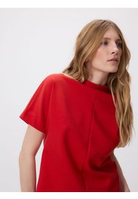 Reserved - Bluzka z krótkim rękawem - czerwony. Kolor: czerwony. Materiał: dzianina, bawełna. Długość rękawa: krótki rękaw. Długość: krótkie
