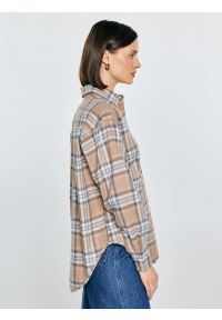 Big-Star - Koszula damska flanelowa w kratę beżowa Notina 801. Okazja: na co dzień. Typ kołnierza: kołnierzyk klasyczny. Kolor: beżowy. Materiał: tkanina. Wzór: kratka. Styl: klasyczny, casual #6