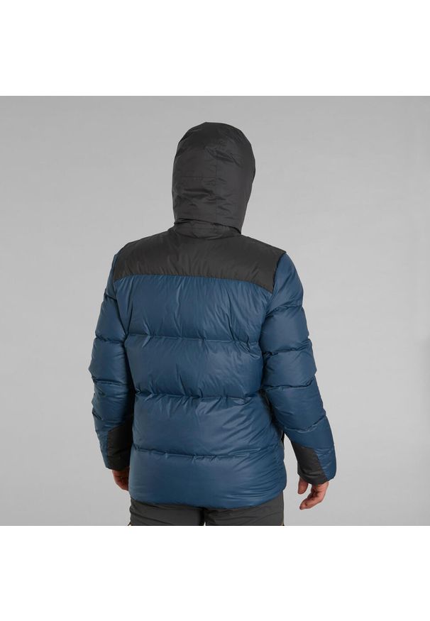 FORCLAZ - Kurtka trekkingowa męska puchowa Forclaz MT900 - 18°C. Kolor: niebieski. Materiał: puch. Sport: turystyka piesza