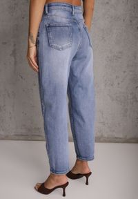 Renee - Niebieskie Klasyczne Jeansy Mom Fit High Waist z Bawełny Uhrlith. Okazja: na co dzień. Stan: podwyższony. Kolor: niebieski. Styl: klasyczny #3