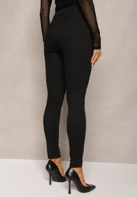 Renee - Czarne Spodnie Skinny Winvienne. Stan: podwyższony. Kolor: czarny. Długość: długie. Wzór: ażurowy