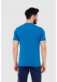 EA7 Emporio Armani - EA7 Niebieski męski t-shirt z dużym logo. Kolor: niebieski #4