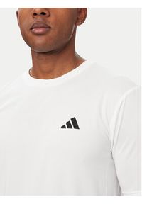 Adidas - adidas T-Shirt Workout Essentials Base 3-Stripes KD0699 Biały Regular Fit. Kolor: biały. Materiał: syntetyk #4