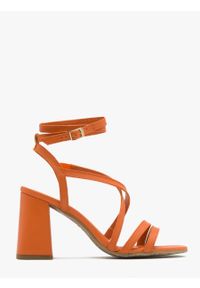Ryłko - Pomarańczowe sandały na masywnym obcasie MIRELLA. Kolor: pomarańczowy. Materiał: skóra. Obcas: na obcasie. Wysokość obcasa: średni