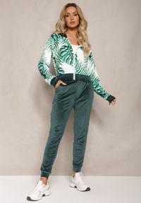 Renee - Ciemnozielony Welurowy Komplet Dresowy z Wzorzystą Bluzą z Kapturem i Joggerami Rouviana. Kolor: zielony. Materiał: dresówka, welur #3