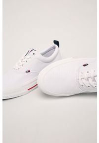 Tommy Jeans - Tenisówki. Nosek buta: okrągły. Kolor: biały. Materiał: guma #3