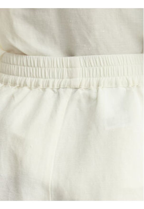 BOSS Szorty materiałowe C_Tallan 50559251 Kremowy Relaxed Fit. Kolor: kremowy. Materiał: wiskoza, len