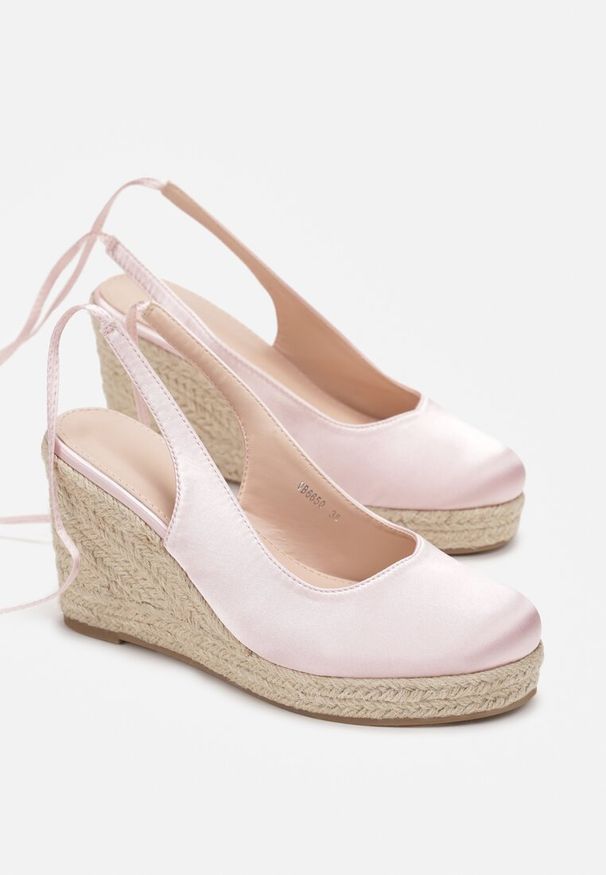Born2be - Różowe Satynowe Sandały w Stylu Espadryli na Plecionym Koturnie Fasoise. Kolor: różowy. Materiał: satyna. Obcas: na koturnie