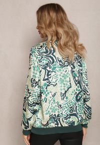 Renee - Zielona Bluza w Stylu Bomberki Ozdobiona Abstrakcyjnym Wzorem Terenika. Kolor: zielony. Materiał: tkanina. Wzór: aplikacja