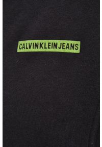 Calvin Klein Jeans Bluza J30J319362.4890 męska kolor czarny z kapturem gładka. Okazja: na co dzień. Typ kołnierza: kaptur. Kolor: czarny. Materiał: bawełna, materiał, dzianina, włókno. Wzór: gładki. Styl: casual #3