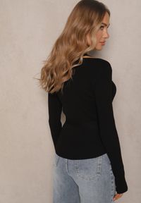 Renee - Czarny Wiskozowy Sweter Wiązany w Talii z Asymetrycznym Dekoltem Kornelita. Okazja: na co dzień. Kolor: czarny. Materiał: wiskoza. Długość rękawa: długi rękaw. Długość: długie. Styl: elegancki, casual #5