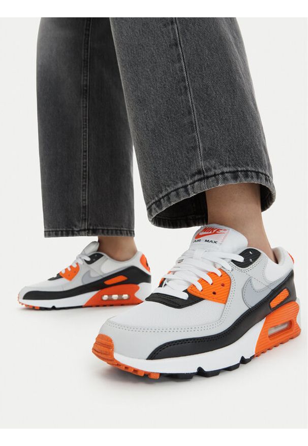 Nike Sneakersy Wmns Air Max 90 DH8010 108 Biały. Kolor: biały. Materiał: materiał. Model: Nike Air Max, Nike Air Max 90