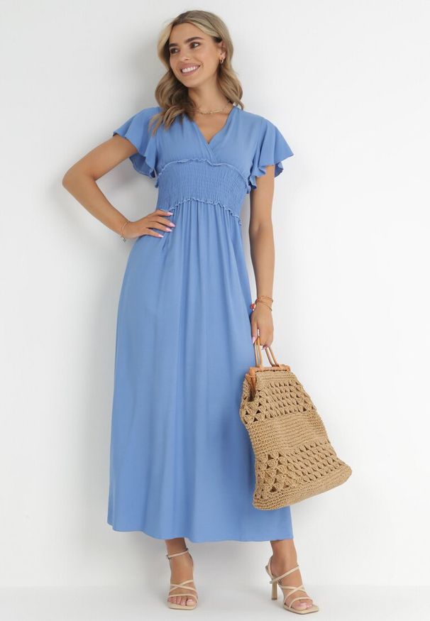 Born2be - Niebieska Kopertowa Sukienka z Wiskozy z Gumką w Pasie Neroni. Kolor: niebieski. Materiał: wiskoza. Typ sukienki: kopertowe. Długość: maxi