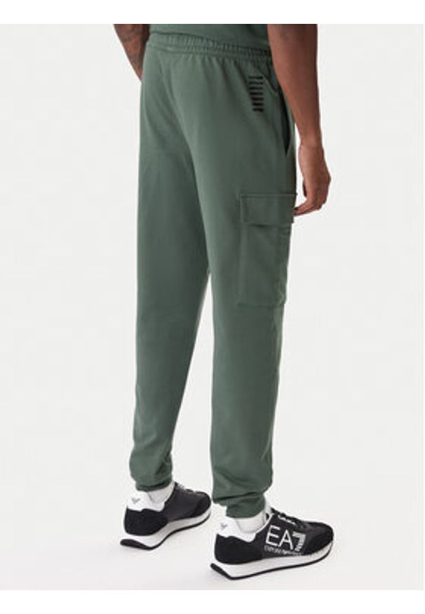 EA7 Emporio Armani Spodnie dresowe 8NPP67 PJVRZ U7260 Zielony Regular Fit. Kolor: zielony. Materiał: bawełna