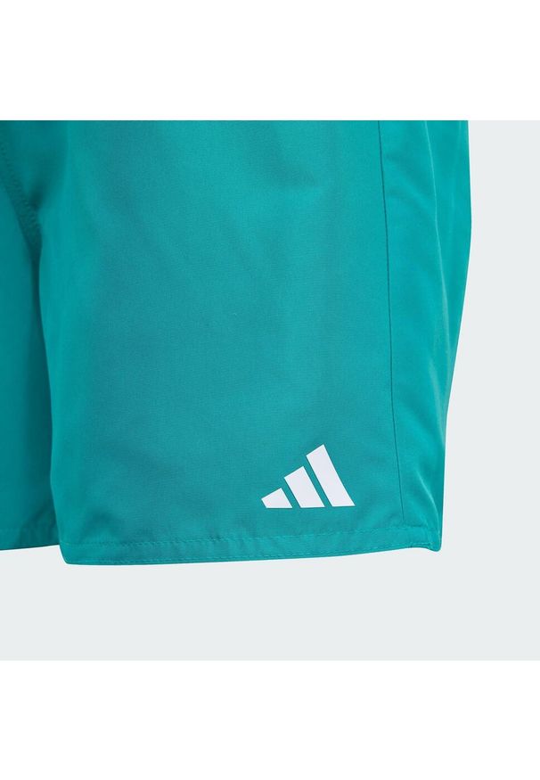 Adidas - Szorty Swim Kids. Kolor: biały, wielokolorowy, niebieski. Materiał: materiał