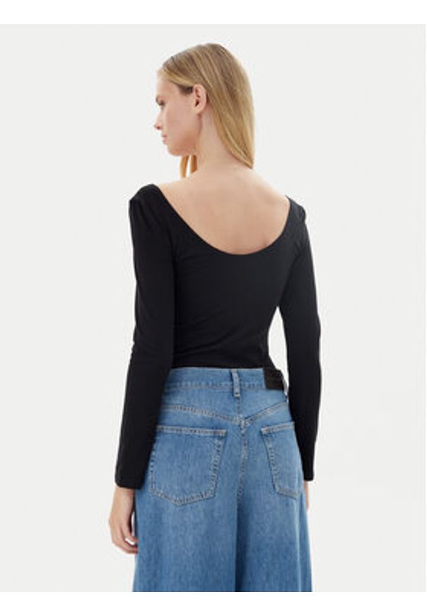 Guess Body O5RM08 KBBU1 Czarny Slim Fit. Kolor: czarny. Materiał: bawełna