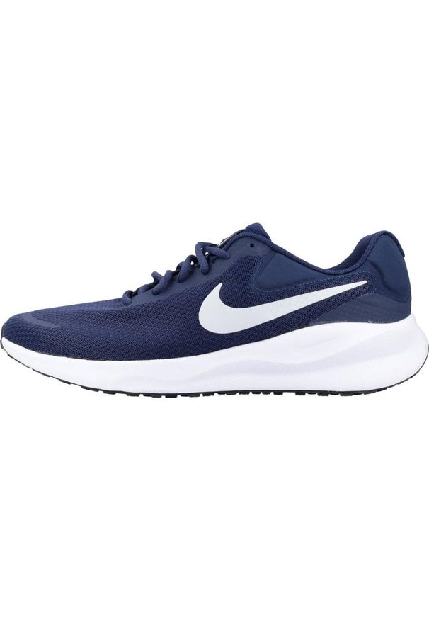 Buty do biegania męskie Nike Revolution 7. Zapięcie: sznurówki. Kolor: biały, niebieski, wielokolorowy. Materiał: syntetyk, tkanina, materiał. Szerokość cholewki: normalna. Model: Nike Revolution