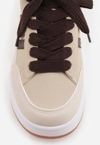 Renee - Beżowe Sneakersy Basic z Paskami na Boku Adila. Okazja: na co dzień. Zapięcie: pasek. Kolor: beżowy. Materiał: jeans. Wzór: paski. Obcas: na płaskiej podeszwie #4